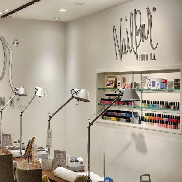 Nail Bar