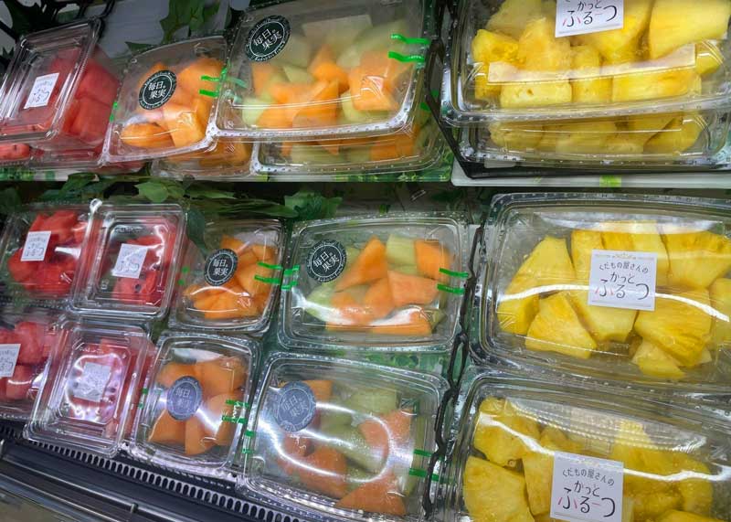 aeon_asahikawanisi_fruit1.jpg